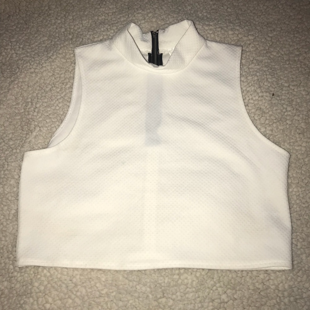 Sleeveless Crop Top